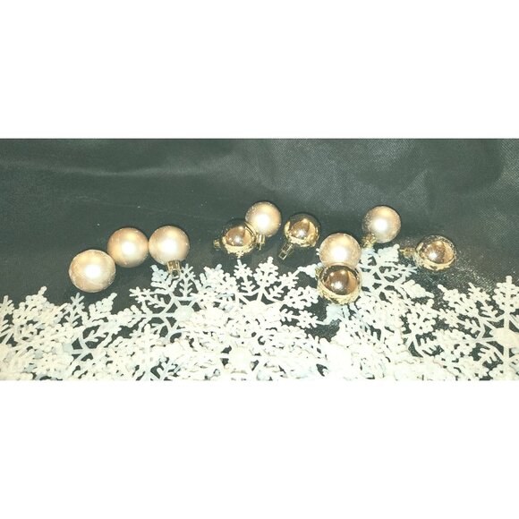 43 White Glitter Snowflake Christmas Table Decor Gold Ornaments Set - Picture 4 of 8